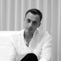 Максим Тихонов