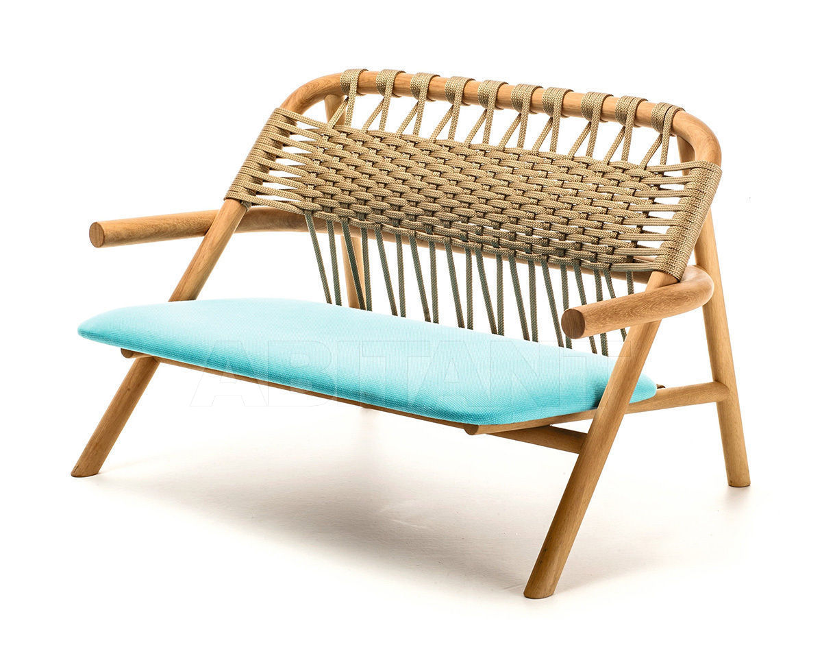 Купить Диван для террасы Very Wood 2015 UNAM 05/C pelle