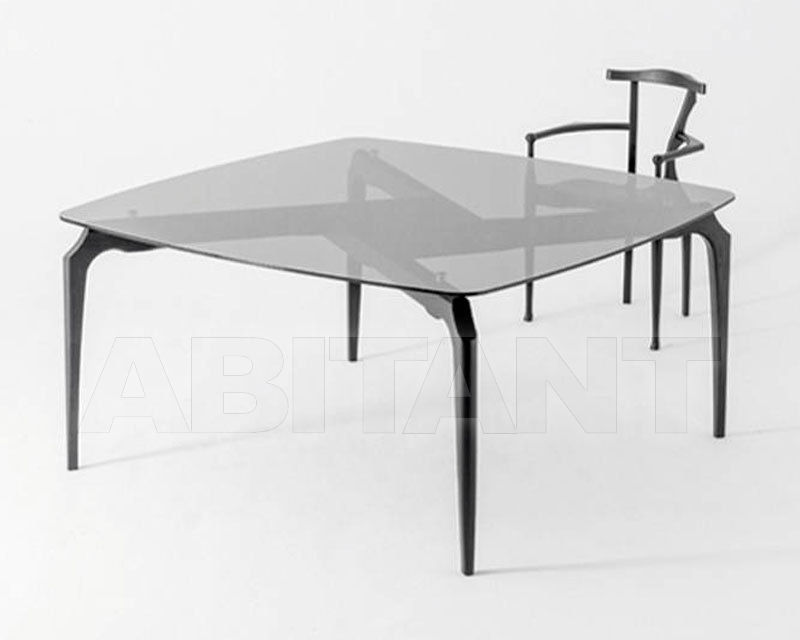 Купить Стол обеденный B.D (Barcelona Design) 2018 GAULINO