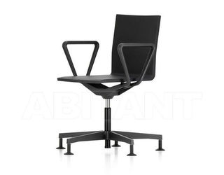 Кресло Vitra. 2019 440 420 00