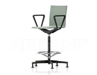 Барный стул .04 Counter Vitra. 2019 440 423 00