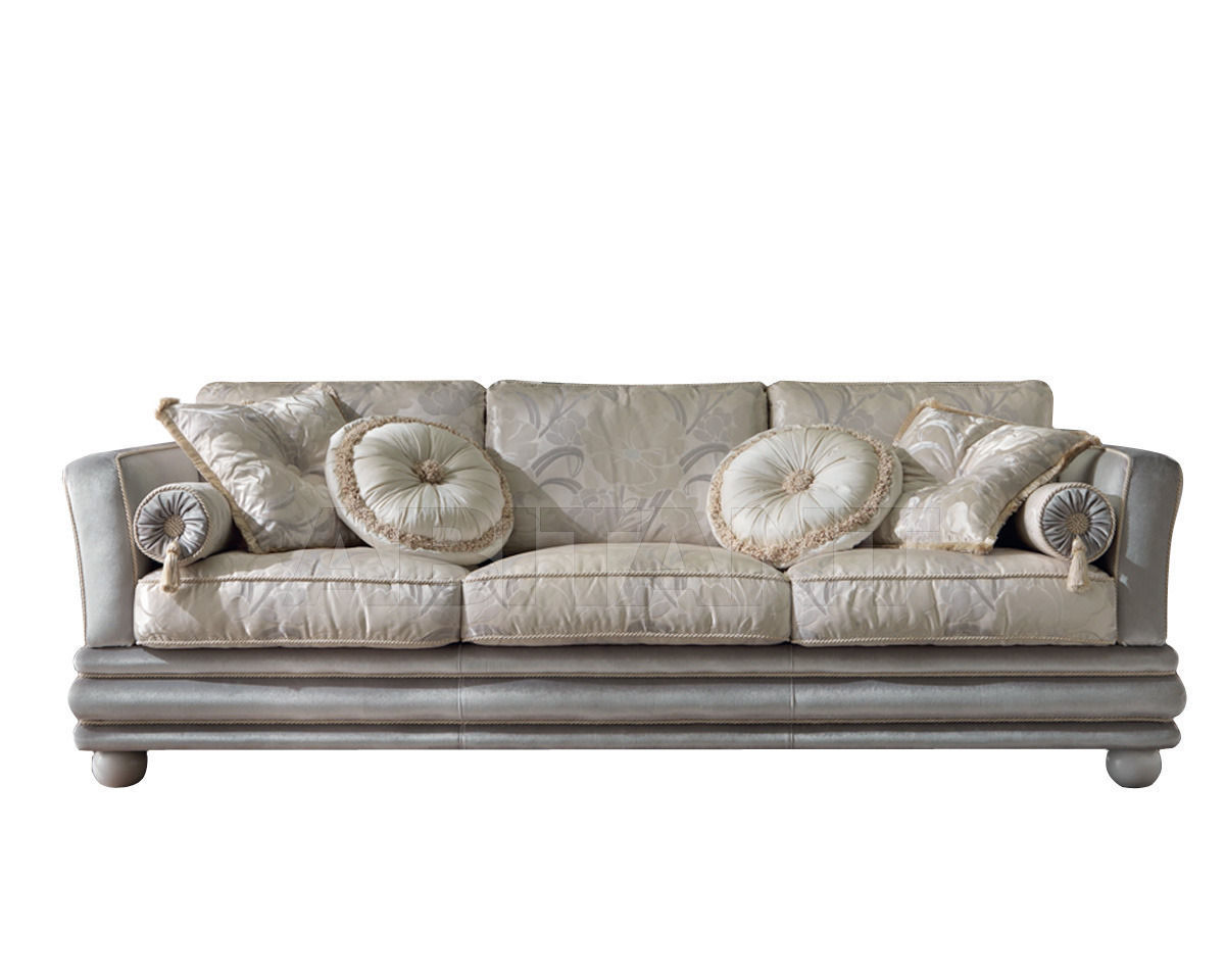 Купить Диван Epoque & Co Srl Home Philosophy DIVA 3 SEATER