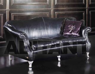 Диван Epoque & Co Srl Houte HOLLY 3 2 1/2 SEATER