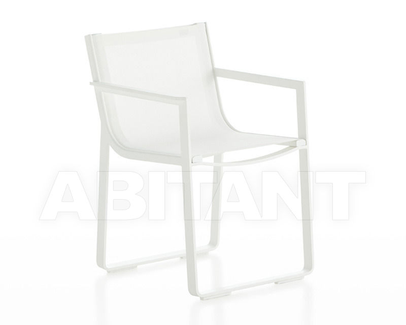 Купить Стул с подлокотниками Gandia Blasco 2015 silla FLAT TEXTIL BLANCO